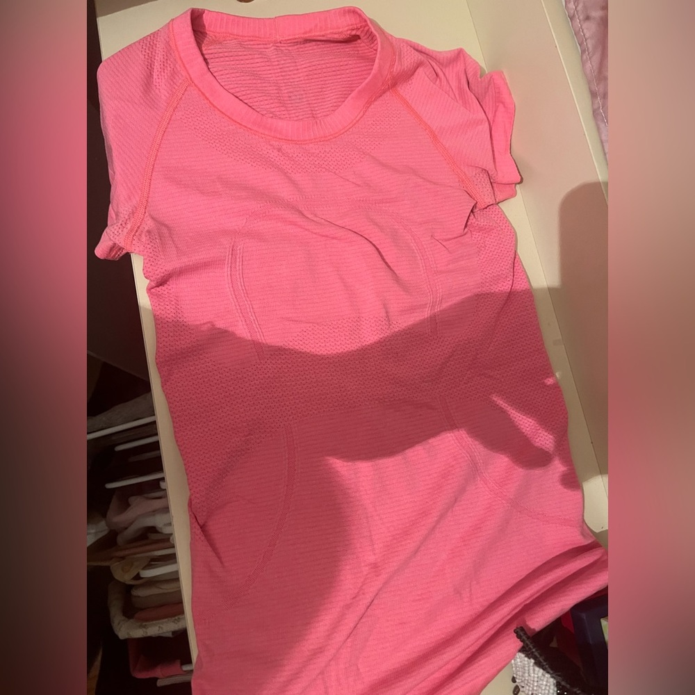 RARE hot pink swiftly lulu lemon top